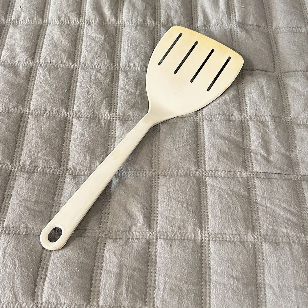 Vintage White Taylor Made 4 Slotted Spatula Flipper USA Kitchen Grandma